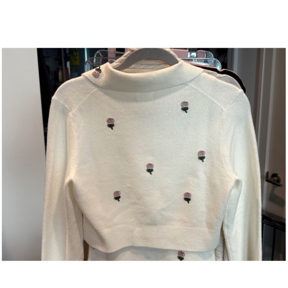 LPA White Floral Cropped Cardigan Size Small- matching NWT dress in storefront - Picture 16 of 16